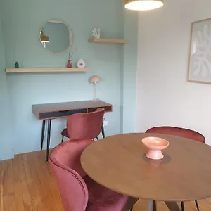 *green Organic* Balcon & Garage Appartement